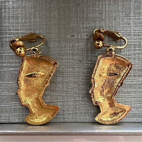 Egyptian Revival Queen Nefertiti Gold Tone Earrings Pierced Dangle Vintage Avon - Picture 2 of 6
